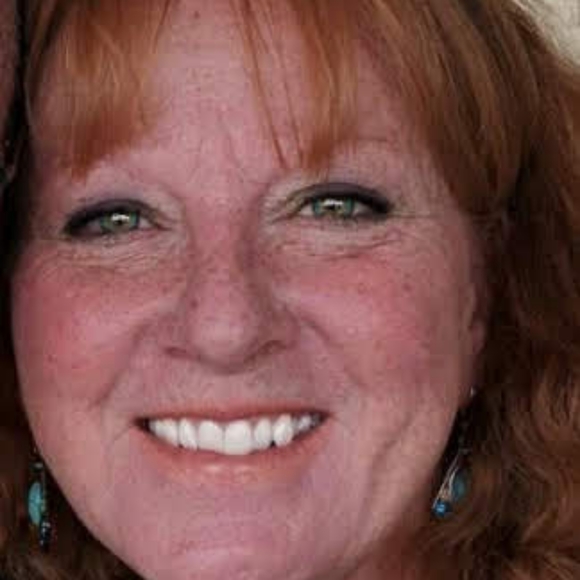 Meet your Posher, Cj TOP RATED SELLER, FAST SHIPPING. 5 STAR RATED 🌟 - Picture 3 of 3